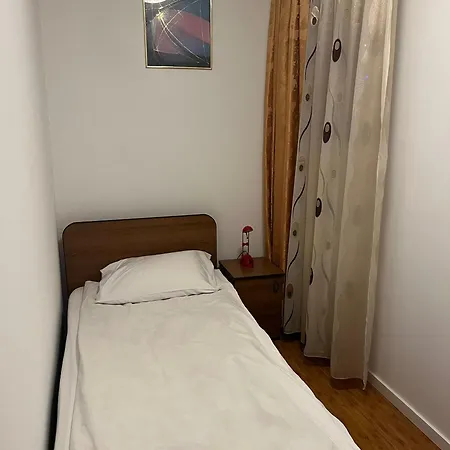 Pensiunea Soreanca Гостевой дом Costesti (Dambovita)